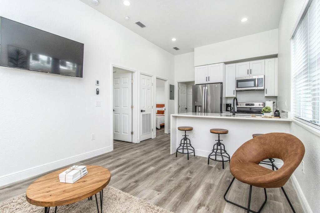 2Br Spacious House In Heart Of West Tampa Ngoại thất bức ảnh
